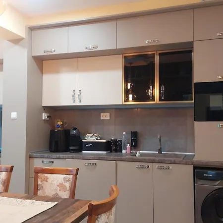 Dellux - Petra Daire