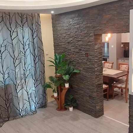 Daire Dellux - Petra Varna