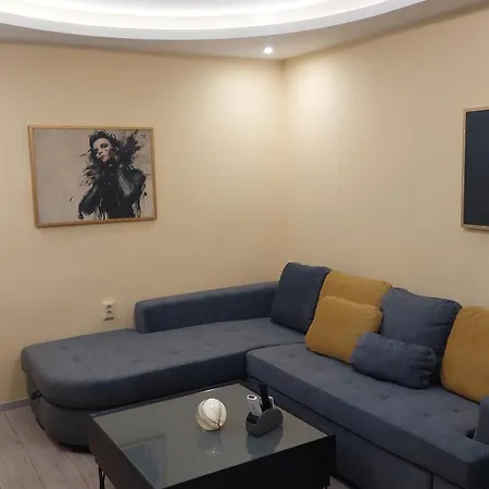 Dellux - Petra Varna